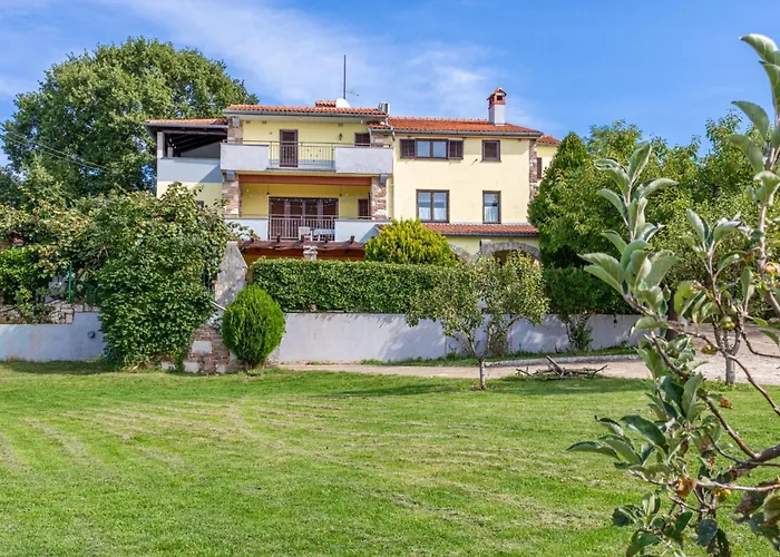 Lea-2 By Interhome *