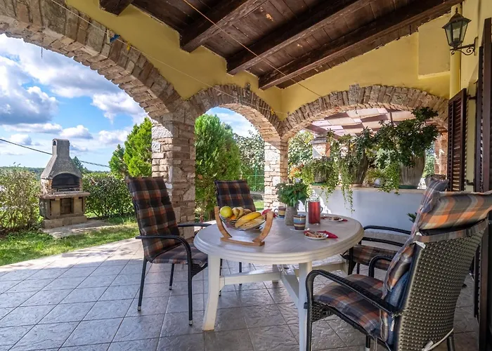 Lea-2 By Interhome Apartman Pazin