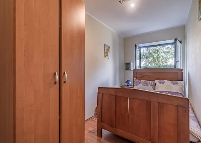 Apartman Lea-2 By Interhome